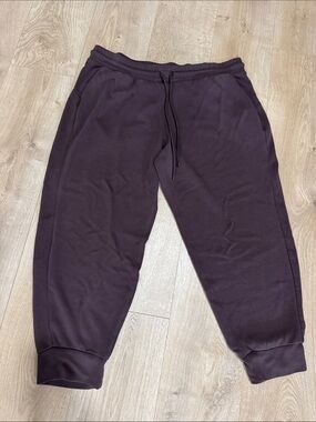 Women’s Jogger Sweatpants in Dark Brown